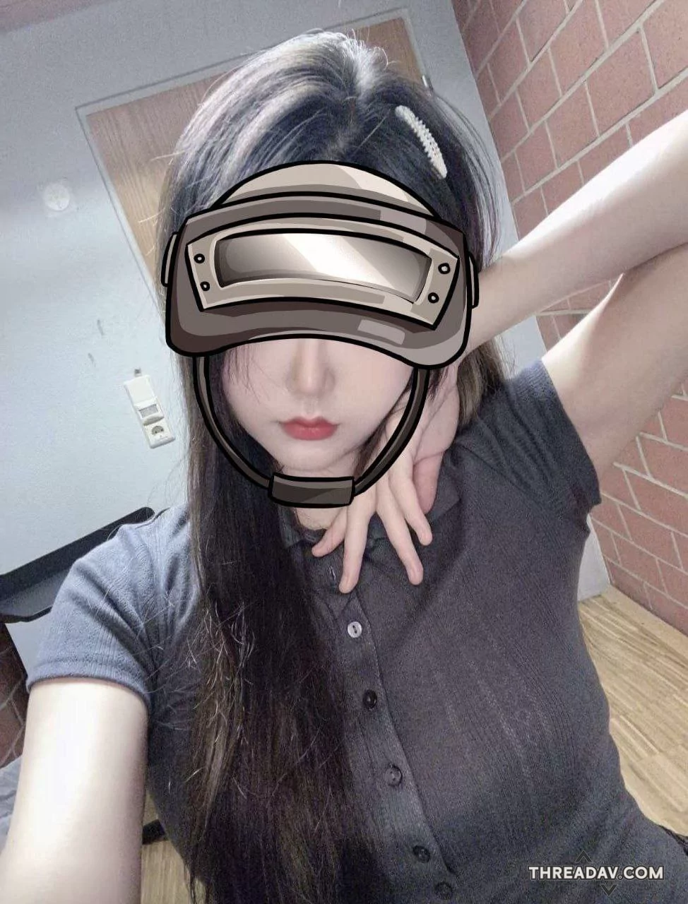 男友不小心將視頻流出，超美女友曝光，女友騷樣很性感