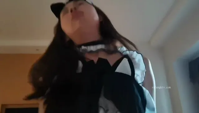 极品小情侣私拍泄密 清纯颜值小美女 没想到私下玩的这么开，SM颜射样样精通 被调教成小母狗