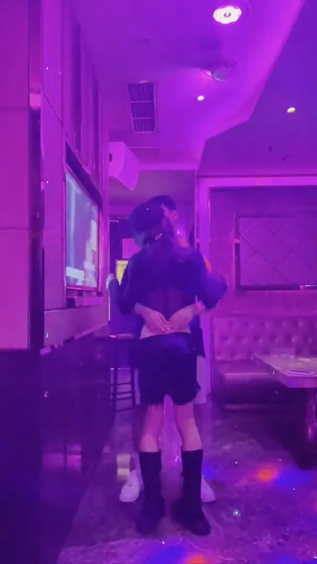 趁着酒醉拿下女同学