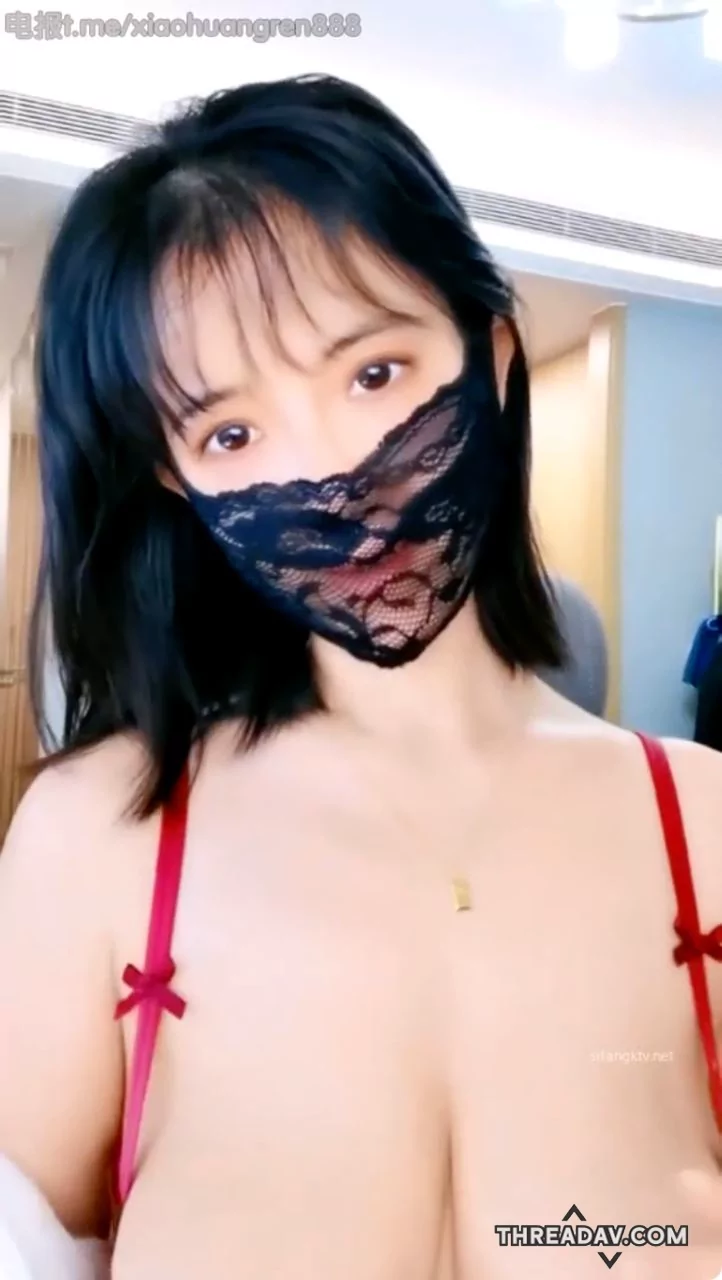 反差女神巨大的好身材根本藏不住