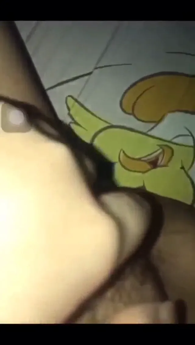 IG短髮正妹撫弄騷穴自拍外流 - 自拍視角實錄影片