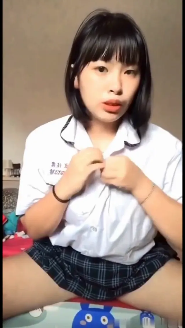 台灣騷母狗自拍 這表情有夠讚 - 自拍視角實錄影片