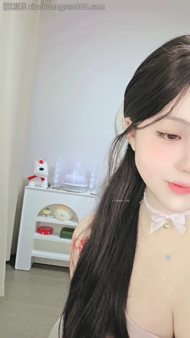 G乳御姐女神,尺度全开大鸡巴自慰抽插，翘臀抠逼自慰