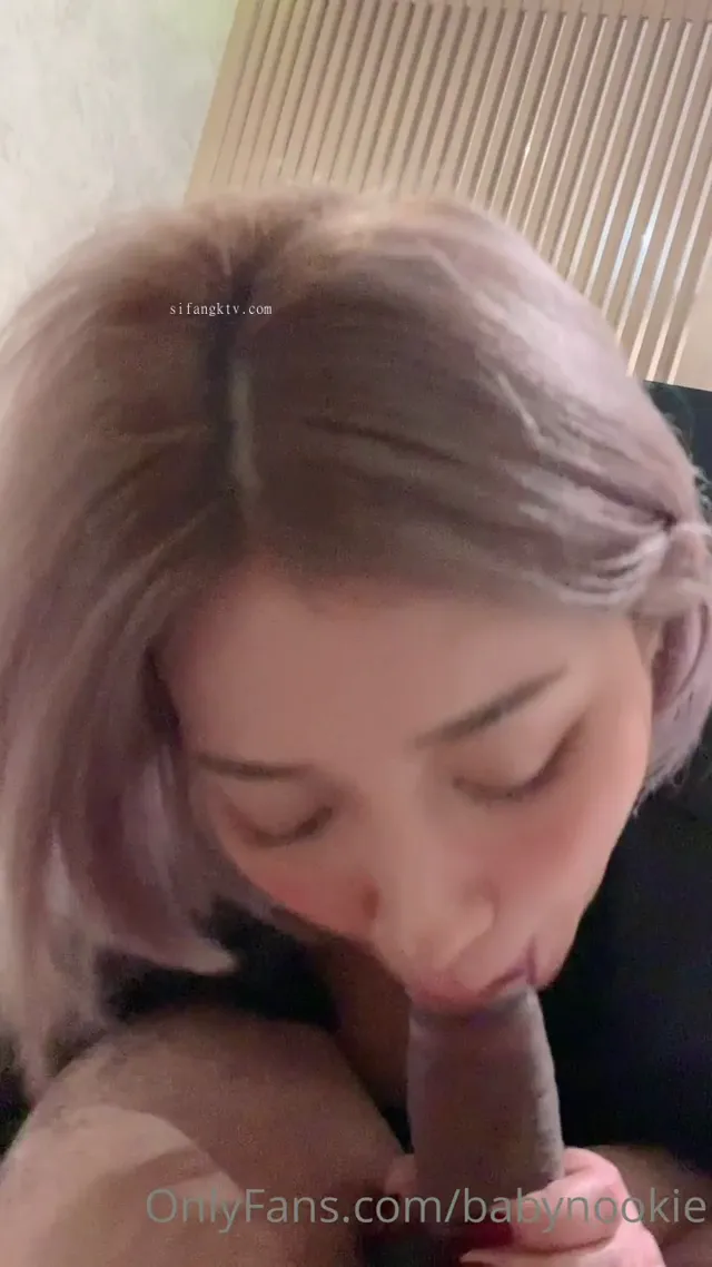 短发大奶美女人妻，口技驚人淫蕩羞耻無下限，真是一隻騷貨母狗