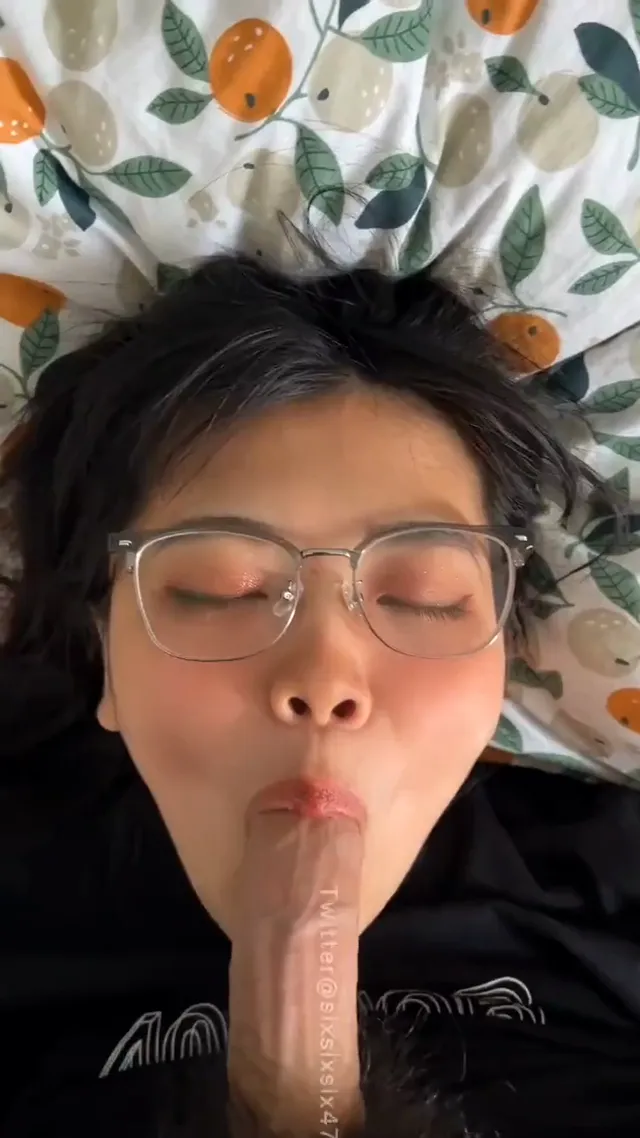 精盆小母狗sixsixsix47眼镜反差婊口交主人的大屌视频