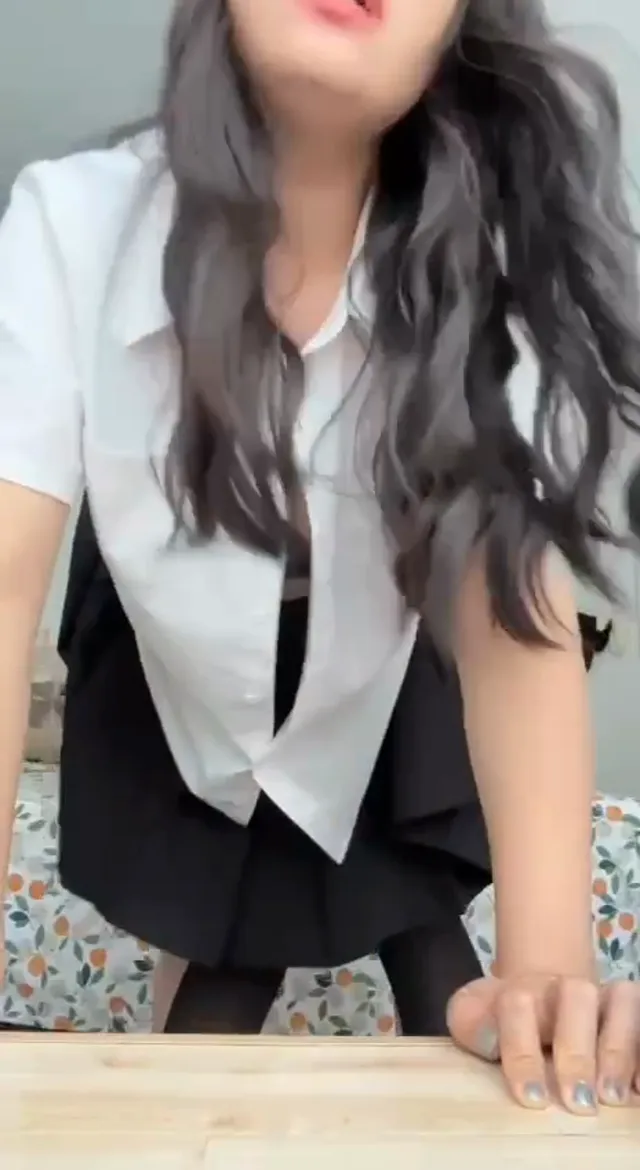 精盆小母狗sixsixsix47眼镜反差婊口交主人的大屌视频