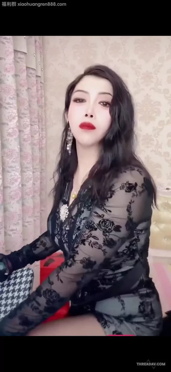 这种穿搭是女生的选择，还是男生的幻想？