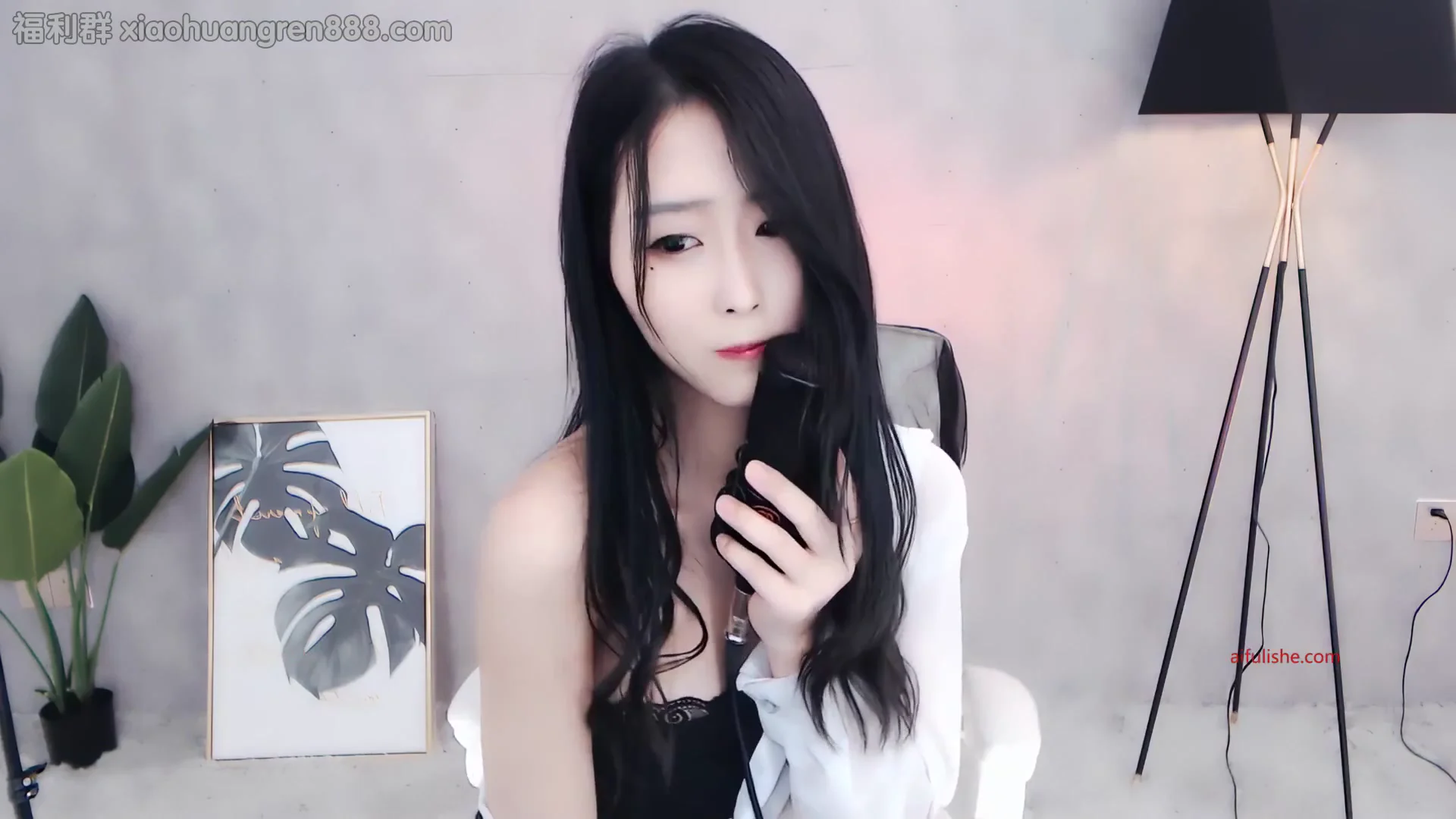高颜值虎牙_小岩_主播订製ASMR 