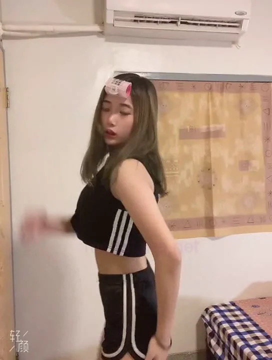 twzp 1275 社工系妹妹自拍流出