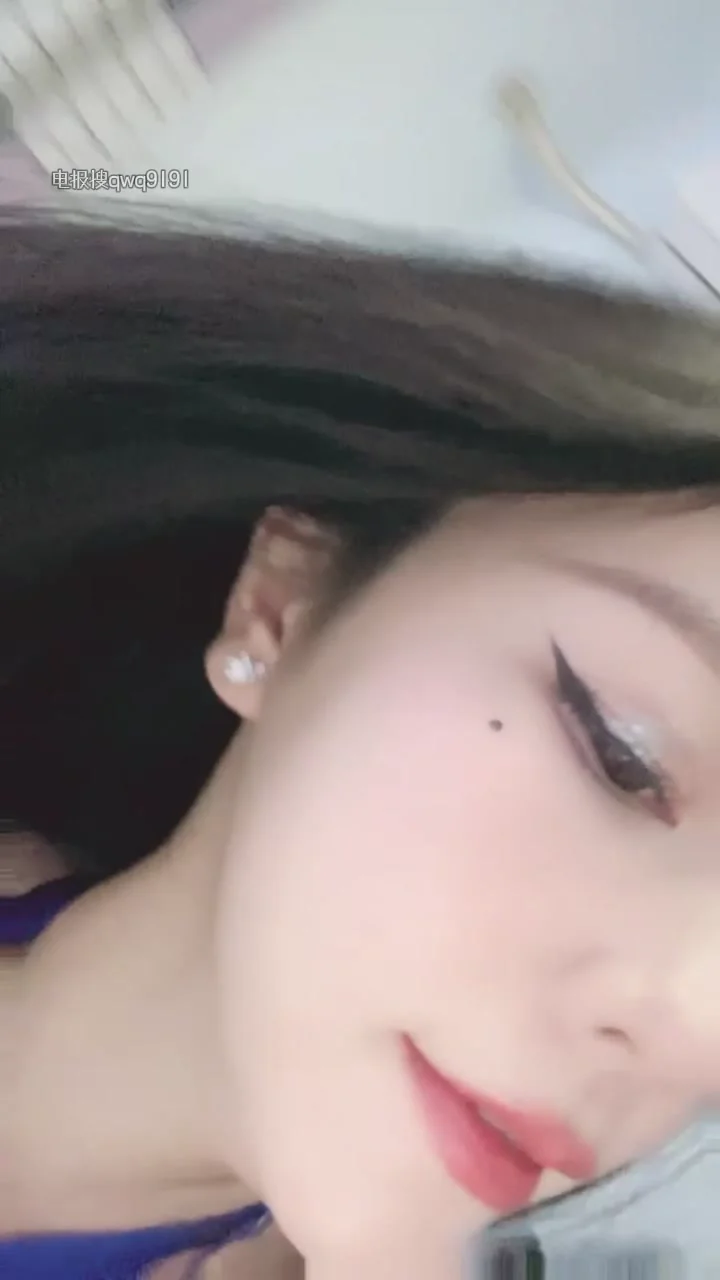 母狗淫蕩誘人的角度，真讓人忍不住