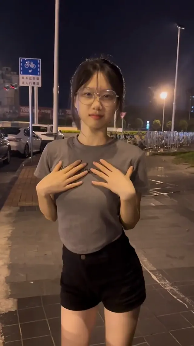 等待的時間就是要拍個跳舞視頻