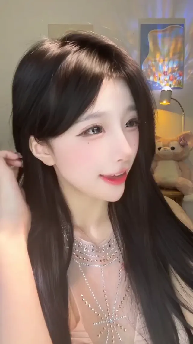 我的舌頭有沒有又尖又長呢，個人覺得舔東西應該是蠻方便舒服的