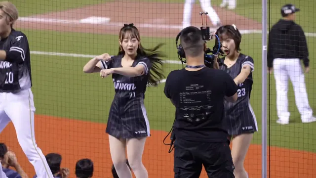 台灣英雄林佳緯滿貫砲_台灣尚勇一出全場都發狂了_日本妹妹希美_千紘太可愛了吧
