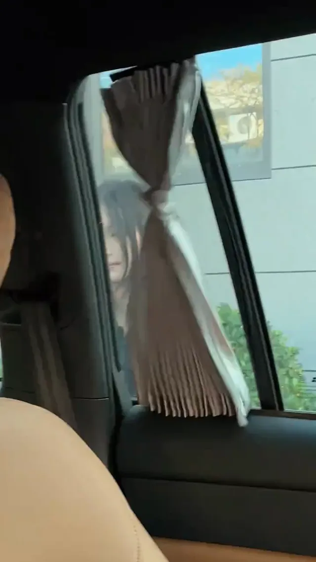 悦爸想出的方法还真好，终于甩掉这个小灯泡