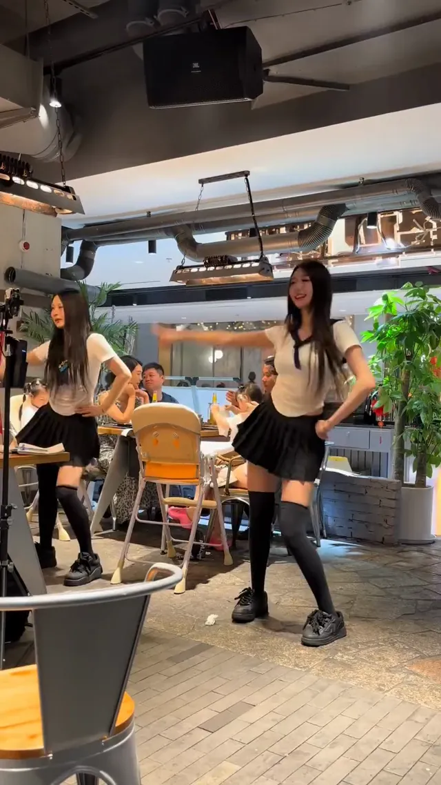 慕名而來