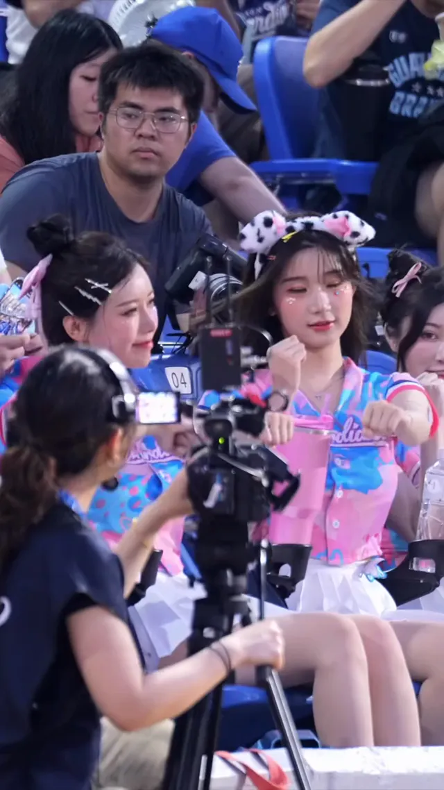 李珠珢再次小當機了😀 #이주은#李珠珢#LeeJuEun#fubonangels