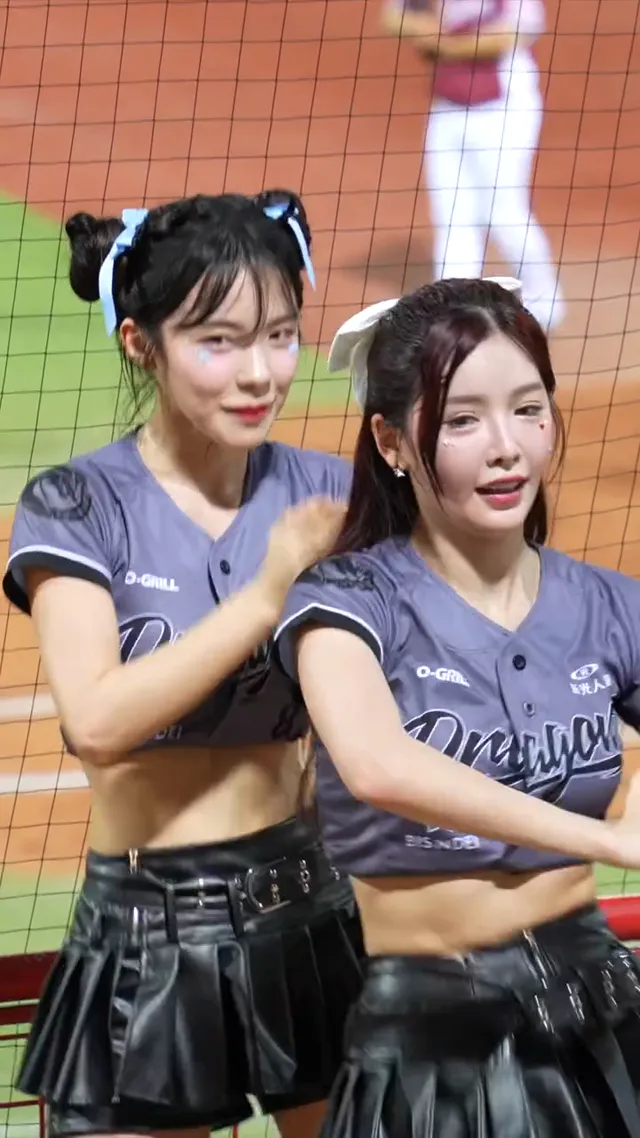 調皮李多慧 菲菲超呆😆@le_dahye#이다혜#치어리더#李多慧#cheerleaders#台湾野球チア#小龍女