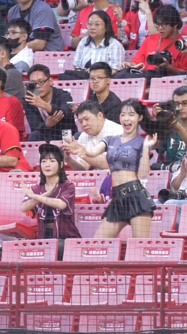 多慧在籃籃旁邊跳得多開心 @lee_dahye#이다혜#李多慧#cheerleaders#台湾野球チア#小龍女