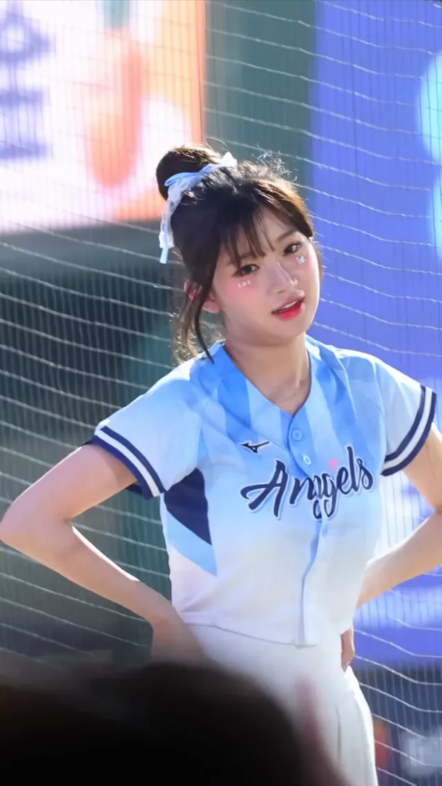 李珠珢也會龜派氣功跟昇龍拳 #이주은#李珠珢#LeeJuEun#kpop#fubonangels#富邦悍將#新莊城堡#新莊棒球場