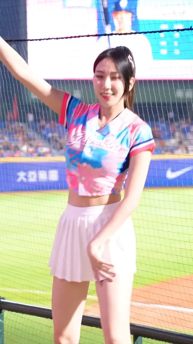 Lemon is a shy and cute girl #fubonangels#富邦悍將#新莊城堡#新莊棒球場