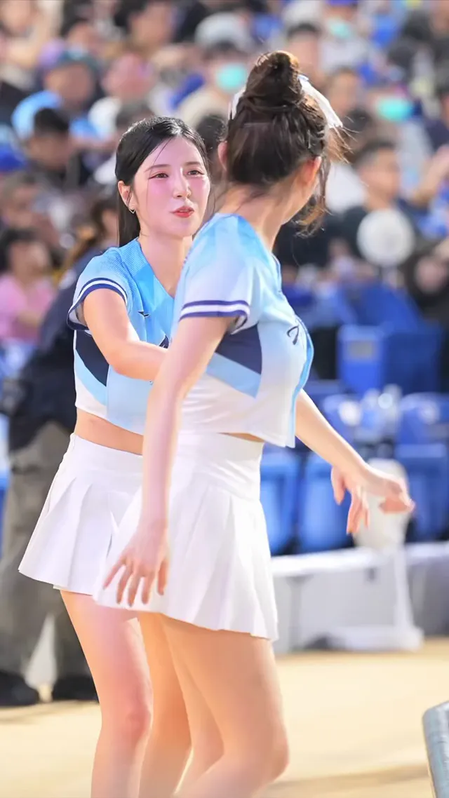 李珠珢在台灣個性大爆發啊 #이주은#李珠珢#LeeJuEun#kpop#fubonangels#富邦悍將#新莊城堡#新莊棒球場
