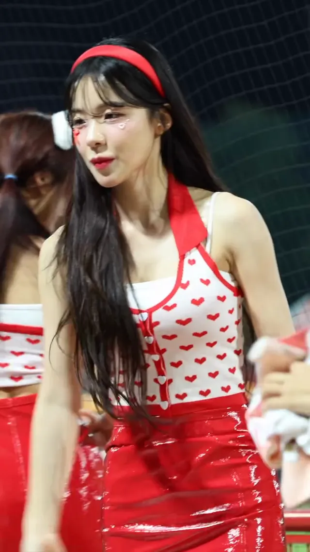 多慧超愛丟毛巾xd @lee_dahye#이다혜#李多慧#cheerleaders#台湾野球チア#小龍女