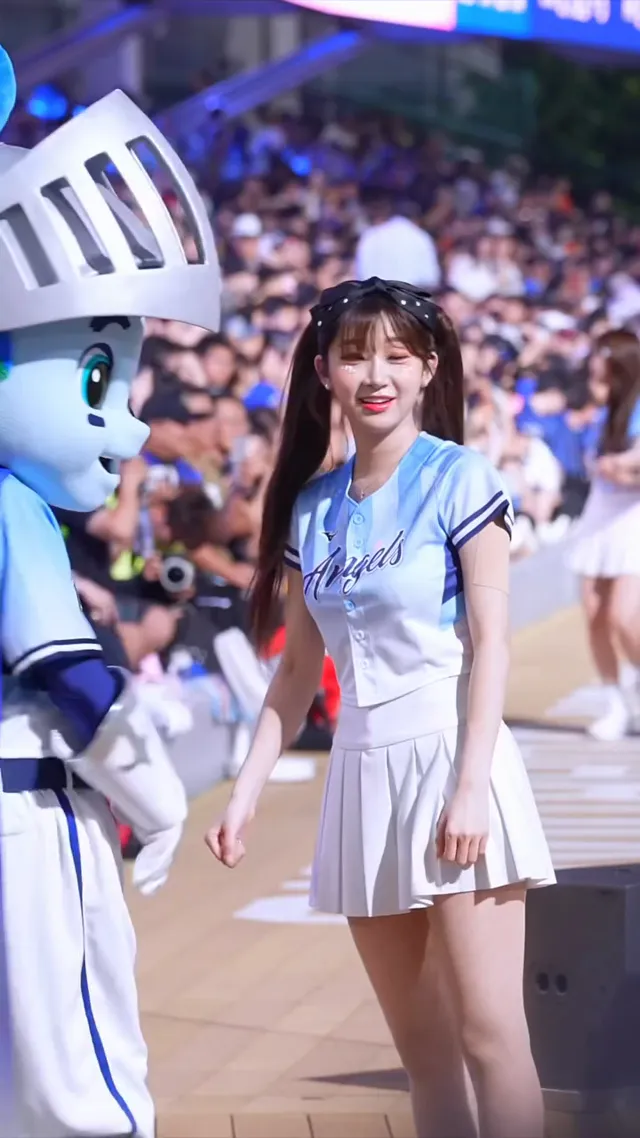 珠珢披巾斬奇 #이주은#李珠珢#LeeJuEun#fubonangels#cheerleader #치어리더
