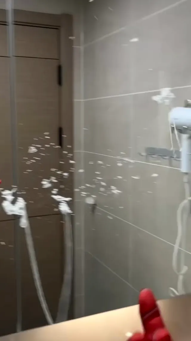 蜘蛛咬一口變蜘蛛人 被我咬一口變成我的人