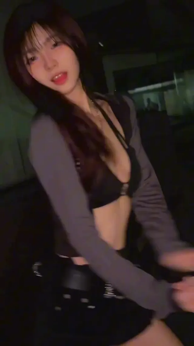 女朋友視角已上線，請小心服用