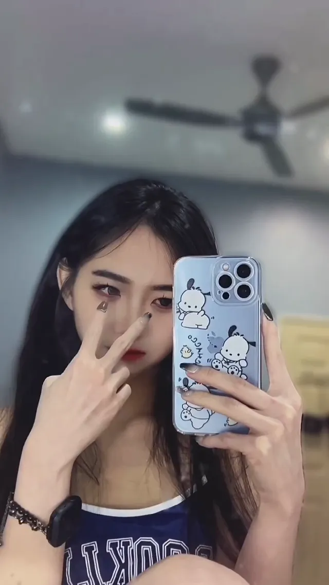 不一定斩男但一定斩女 #女孩子这么酷谁顶得住啊 #peng一下击中你 #coolgirl