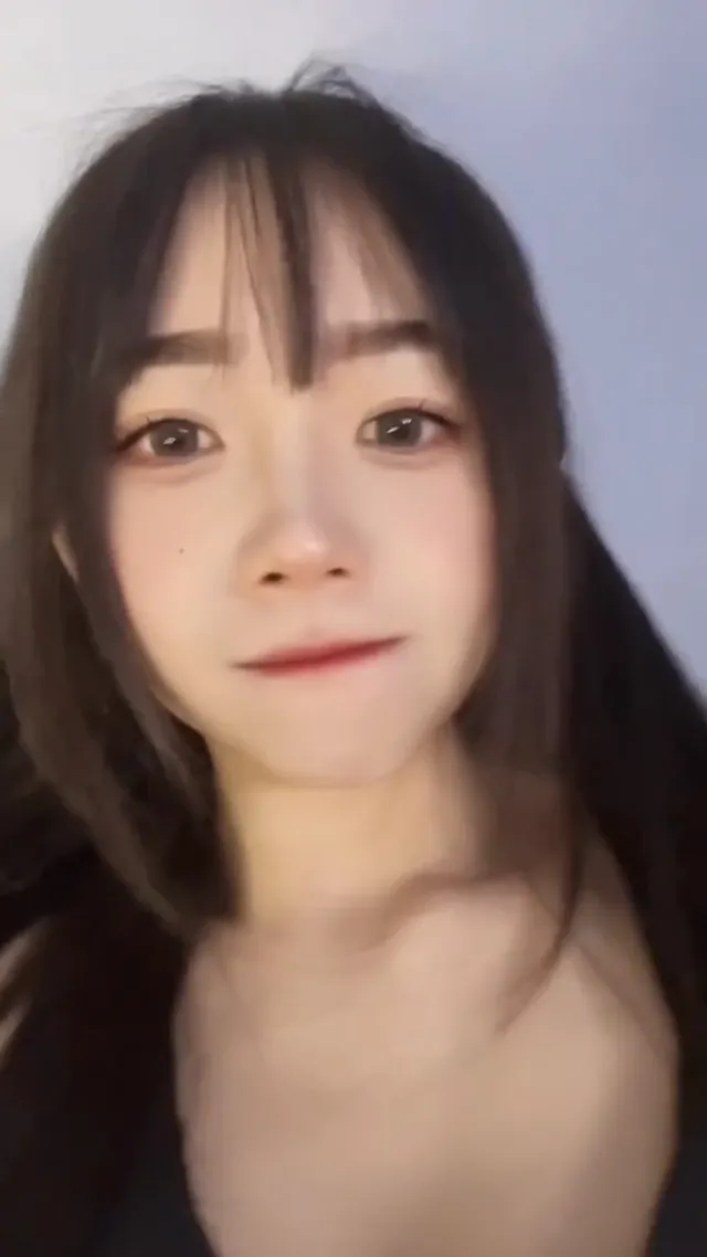 你说你会拒绝一个爱吃水煮肉片的 男孩zi ？ 真嘟假嘟 ～ #挑眉