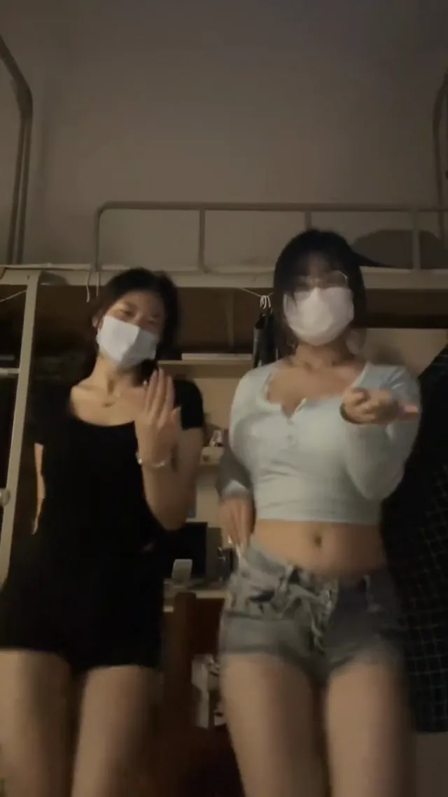 我喜歡有戴眼鏡的（不要跟我搶