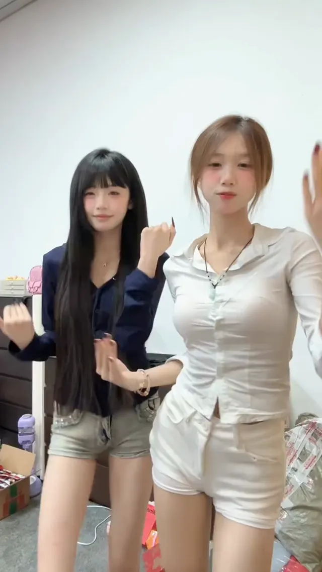 又带新的学妹了