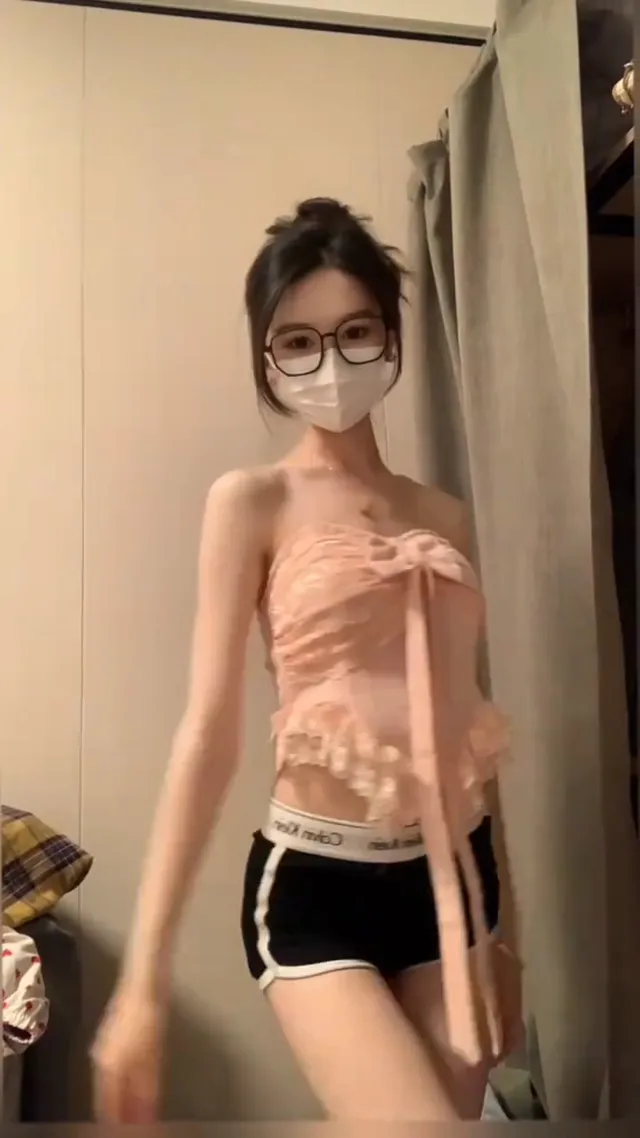 眼镜妹回归了🤓