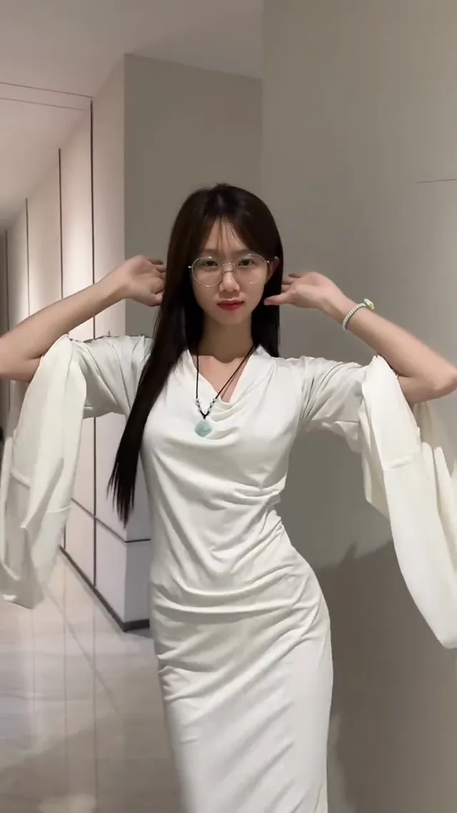 眼镜妹这万圣节的照型可以