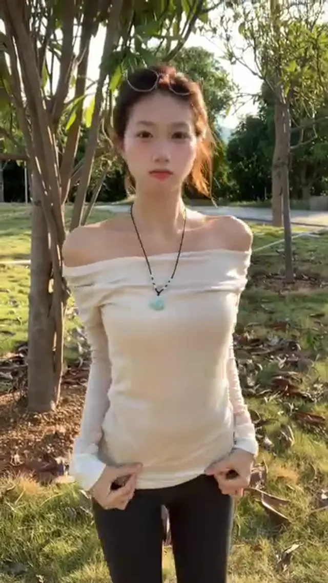 眼镜都不好好的戴