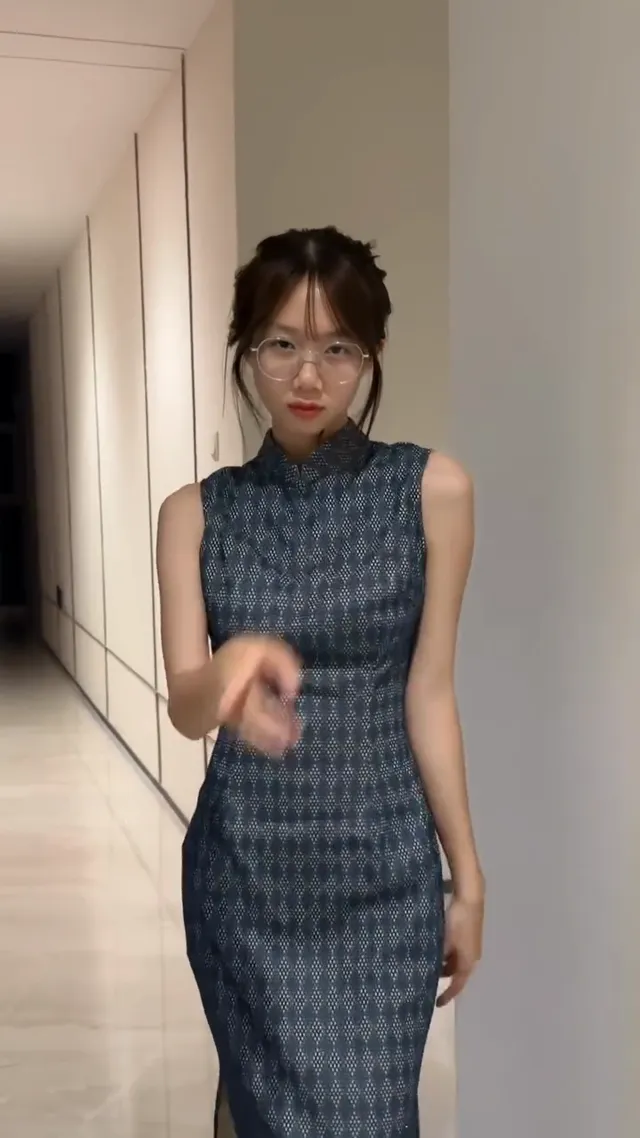 眼镜妹YYDS