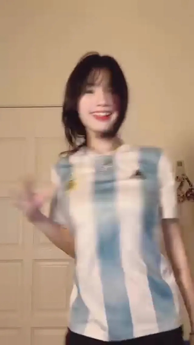 这个bgm是不是被我摇太开心了哈哈