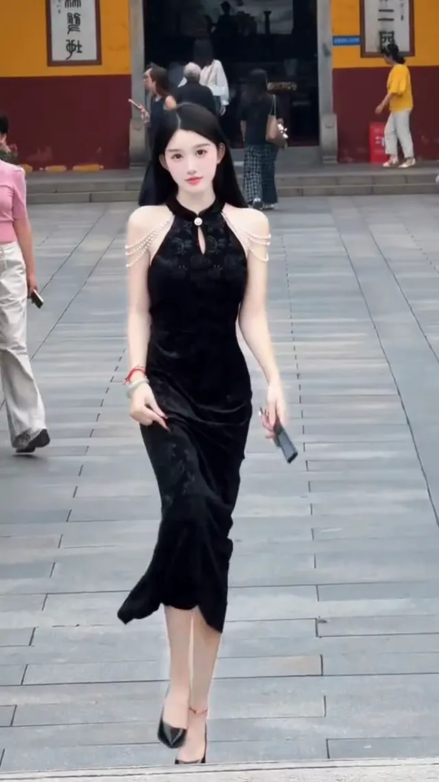 Follow me trending song ❤️ 🖤🖤🖤🖤 #fb #reels #viral #fashion #style