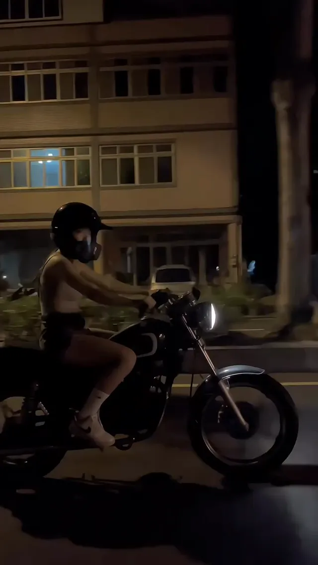 兄弟 一起夜跑台三嗎😎  #reels #雲豹200 #哈特佛 #檔車 #motogirl