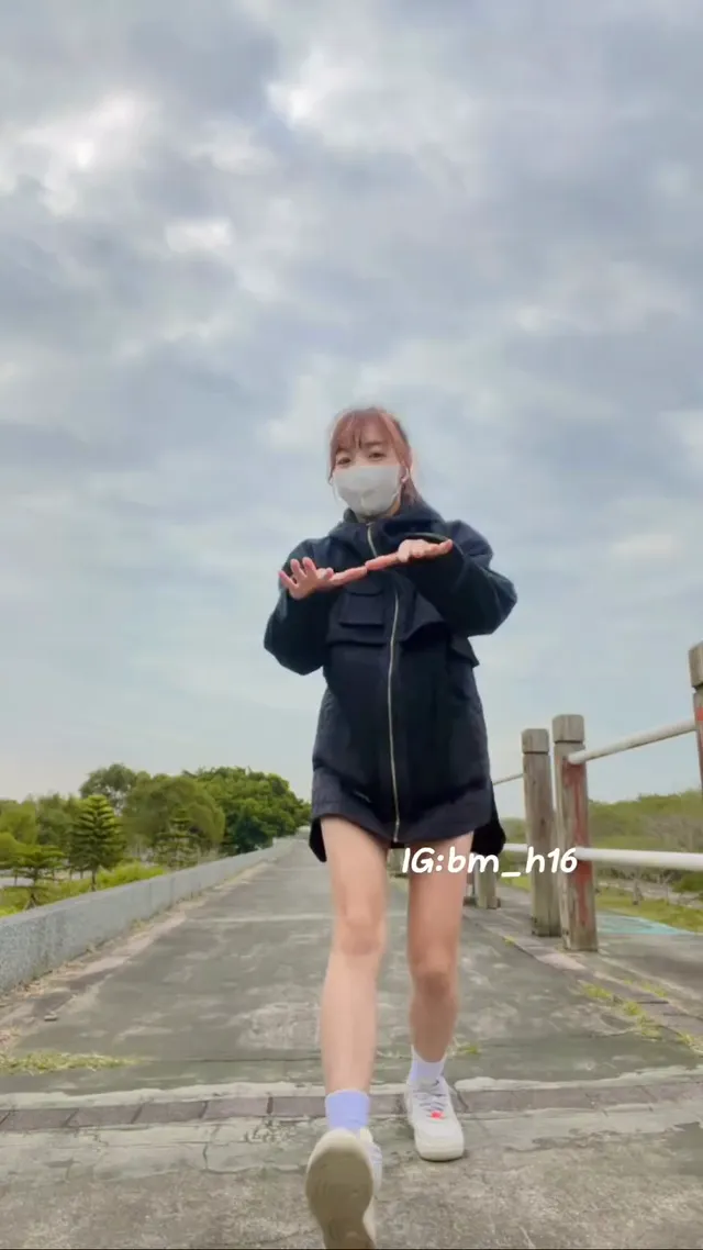 天氣冷 這件外套好穿也好看😆 改天再好好介紹給你們🫡  🧥： @mixdo_official  @mixdo_official_tw  @mixdo_japan_official  #fyp #