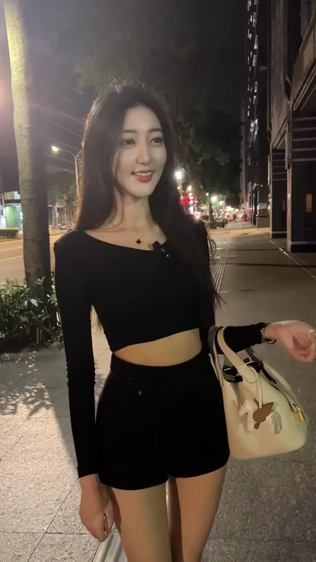 幫我翻譯一下女人說的話