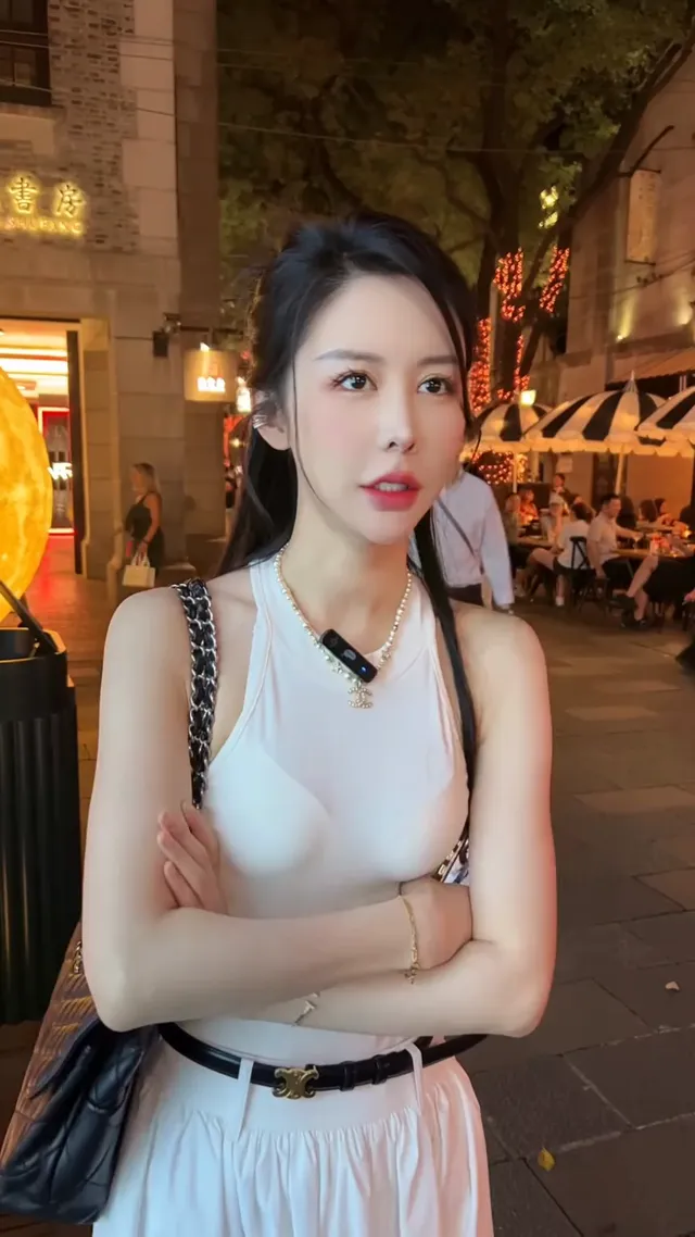 美女在杭州一個月花30000元