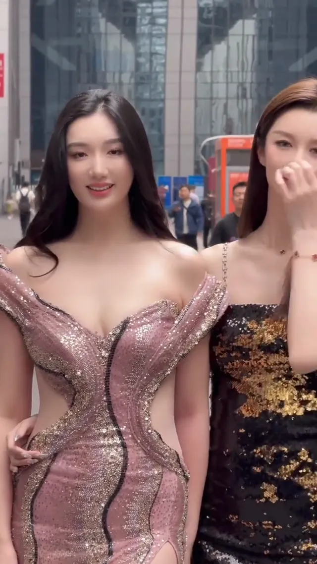 你不講話，是怕我發現你臉紅嗎？