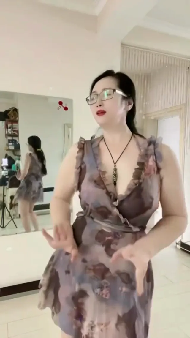 你眼神裡的故事，我全都想聽～