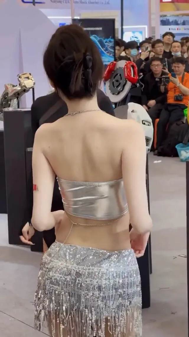這眼神是什麼？愛上我了？