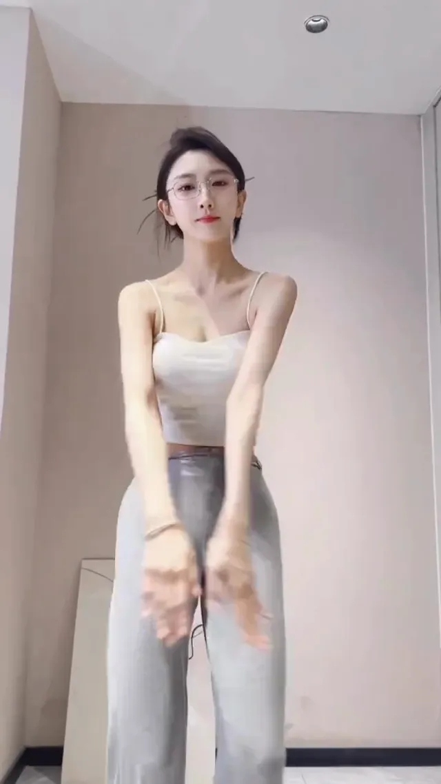 說不心動的人，是不是不敢看第二眼？