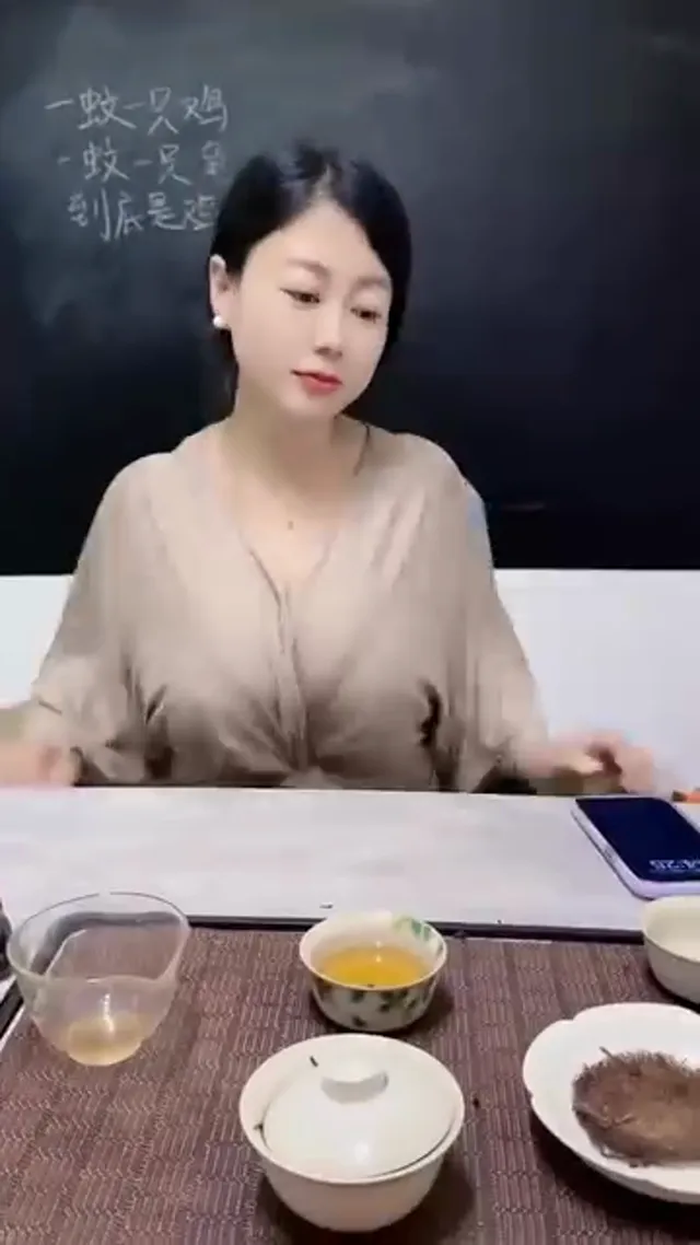 這樣穿出門，是不是有點壞？