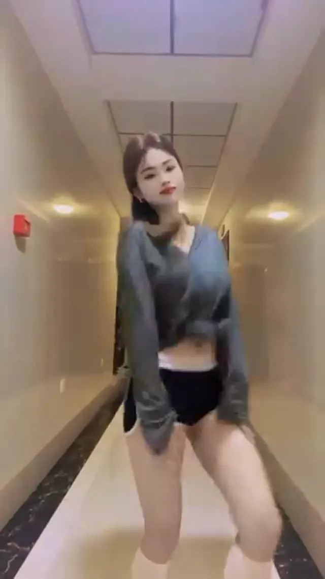 你眼神裡的故事，我全都想聽～
