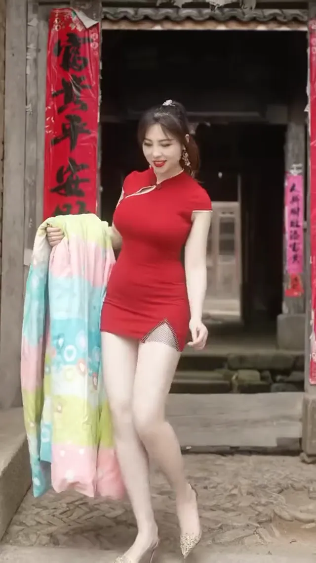 別再躲著看我了，快留言表白啦～